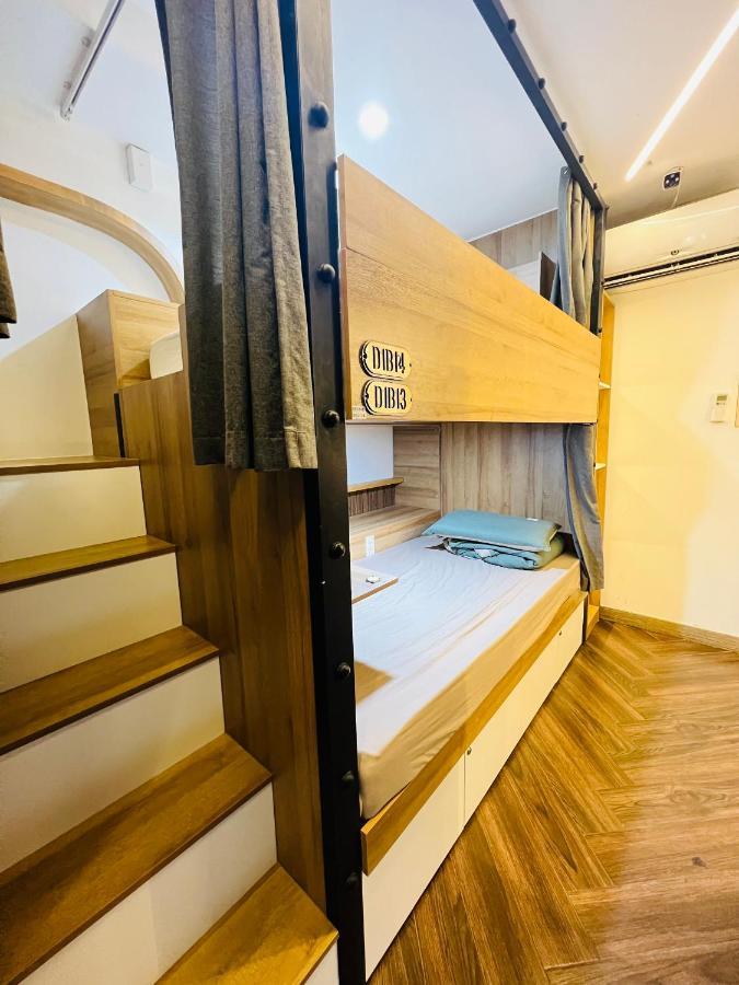 Grandma Lu Saigon Hostel - Airport Dist 3 Хошимін Екстер'єр фото